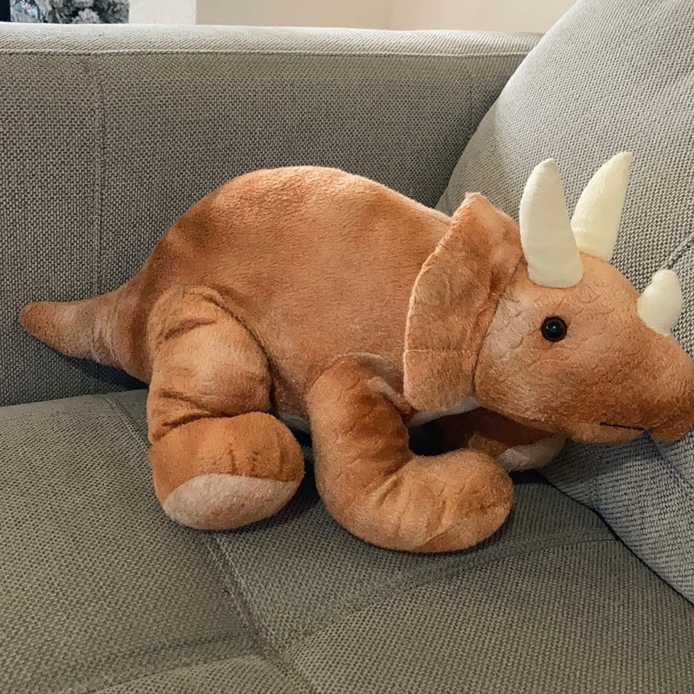 Triceratops Discovery Dinosaur 18”